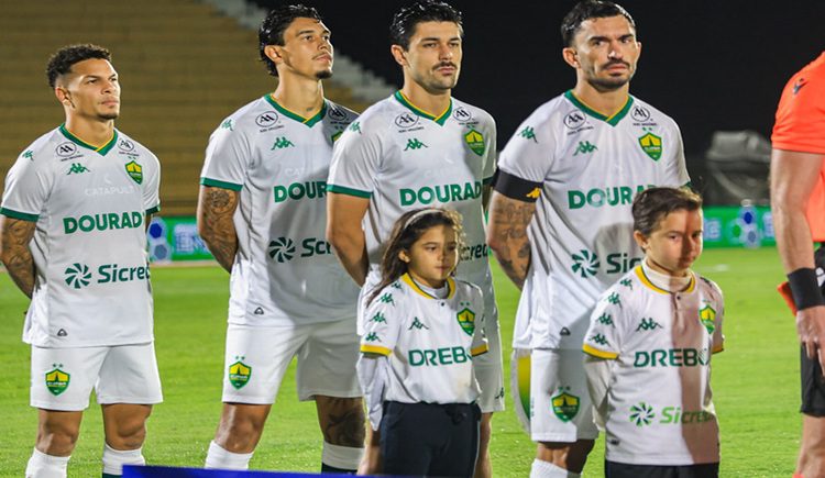 Cuiabá precisa de arrancada e tropeços do Atlético-GO para buscar playoffs da Série B