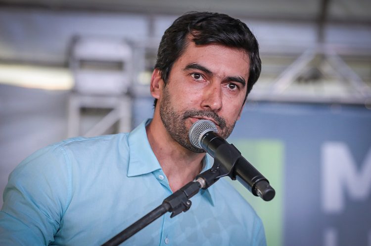 Retirada de ação encerra impasse sobre reeleição de Maninho na AMM