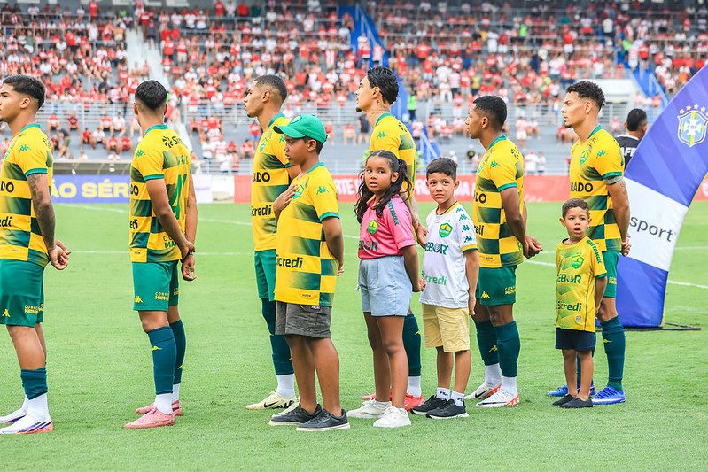 Cuiabá recorre ao elenco principal em busca da vaga na final da Copa FMF