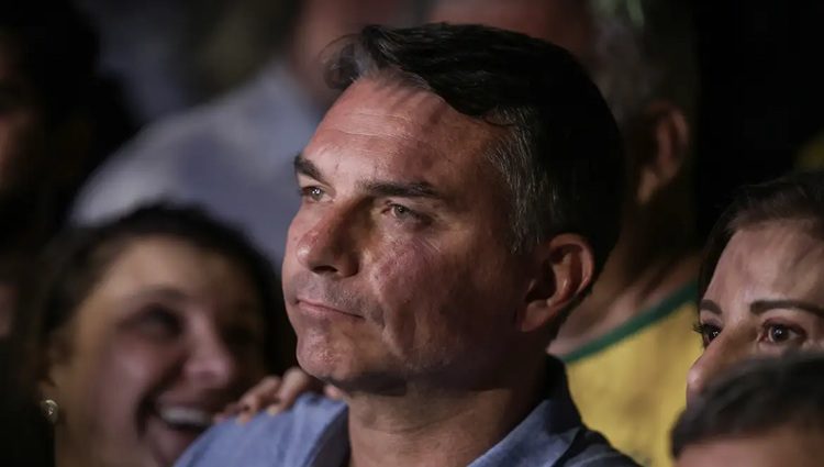Mauro evita antecipar apoio a eventual contestação eleitoral e aguarda Flávio Bolsonaro