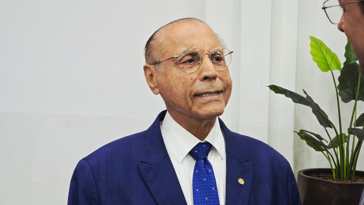 Júlio Campos reconhece vitória de Lula e atribui derrota da direita à escolha de Flávio