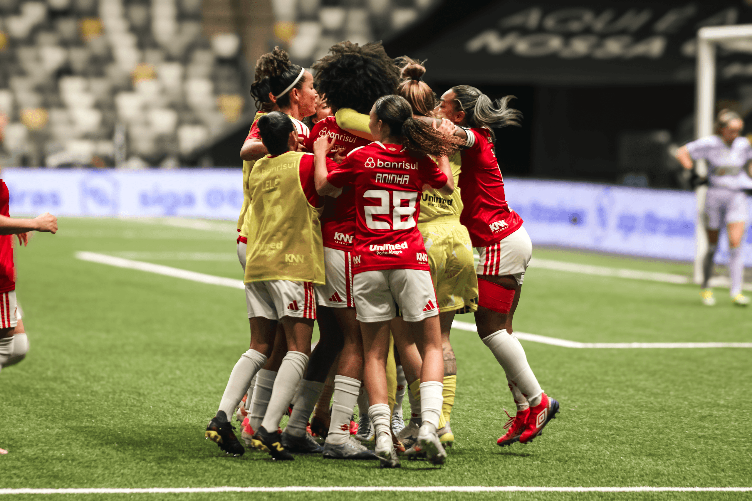 Internacional e Red Bull Bragantino duelam por vaga na final da Copa do Brasil Feminina