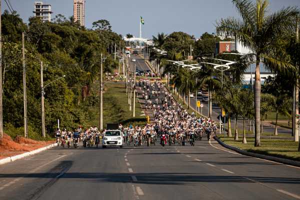Passeio Pedalando pela Vida reúne famílias e celebra 25 anos em Lucas do Rio Verde