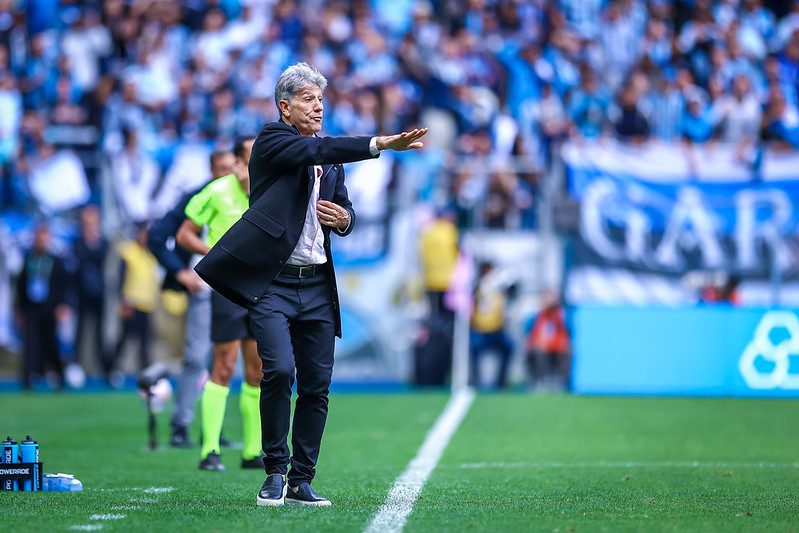 Renato responsabiliza montagem do elenco após Grêmio perder para o Cruzeiro